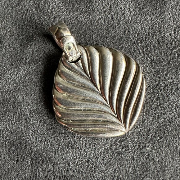 David Yurman Chevron Pendant w/ Pavé Black Diamonds - RARE - Picture 9 of 16